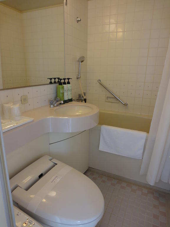 Okayama Royal Hotel Værelse billede