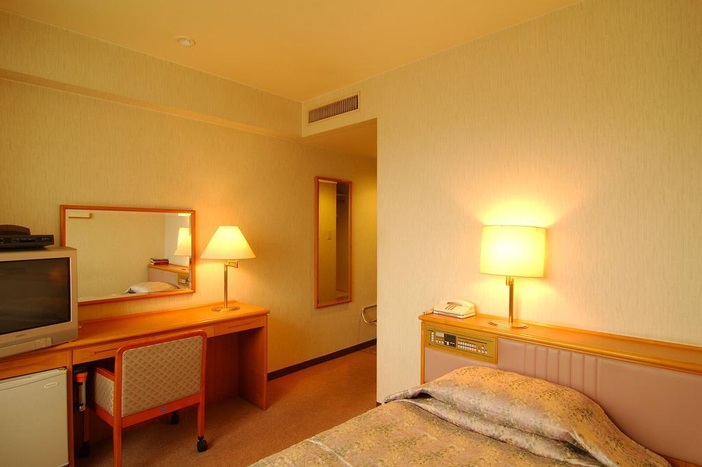 Okayama Royal Hotel Værelse billede
